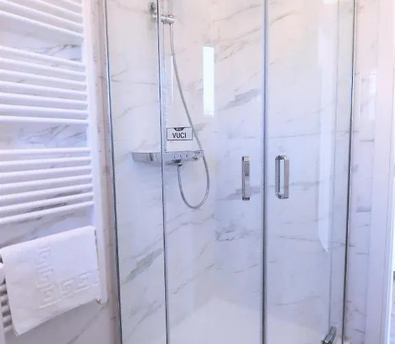 Mendula - Luxury By The - Heated Pool - Lush Garden * Trogir