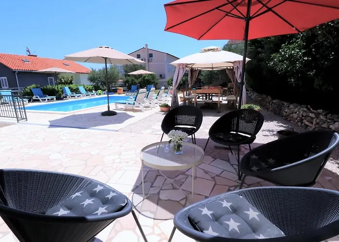 Villa Villa Mendula Trogir - Luxury Villa By The Beach - Heated Pool - Lush Green Garden