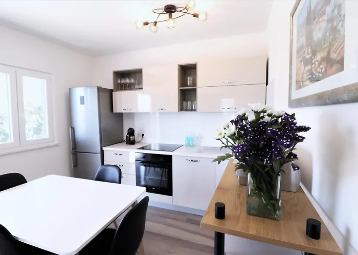 Вілла Mendula - Luxury By The - Heated Pool - Lush Garden *