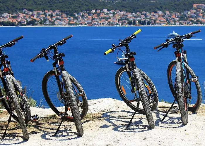 Mendula - Luxury By The - Heated Pool - Lush Garden Villa