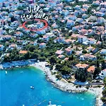 Villa Mendula Trogir - Luxury Villa By The Beach - Heated Pool - Lush Green Garden * Trogir