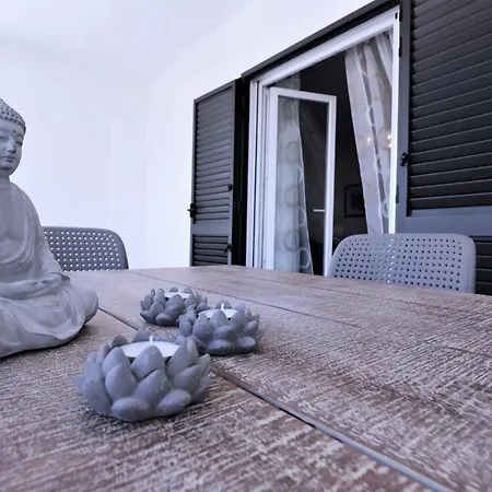 Mendula - Luxury By The - Heated Pool - Lush Garden Вілла