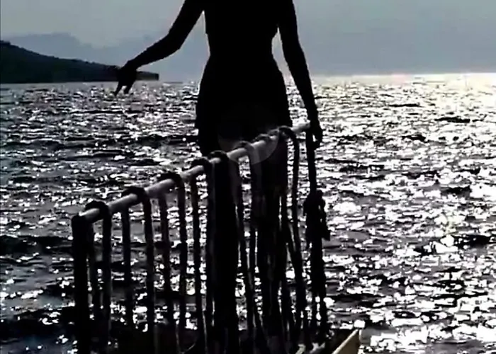 Вилла Mendula - Luxury By The - Heated Pool - Lush Garden